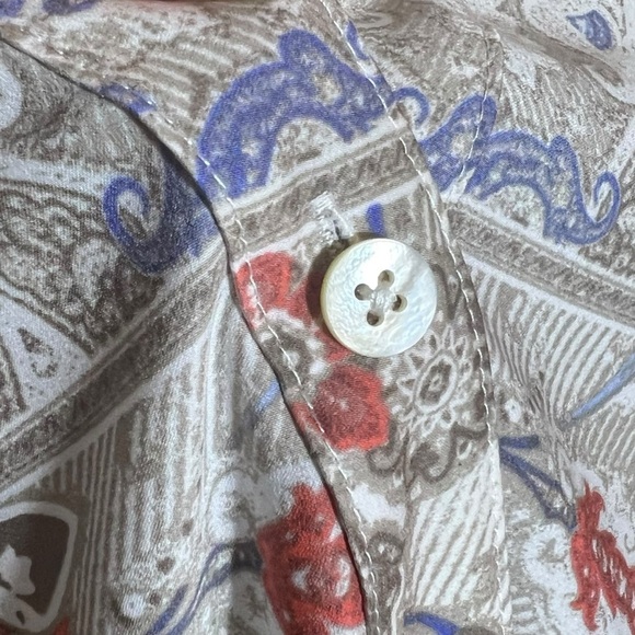 Chico's Coral Venetian Murals Modern Utility Button Up Shirt, Chico's Size 3 - Picture 5 of 10